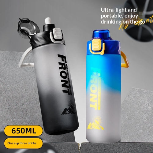Bouteille de sport active VELNOX Fitness™ de la marque ggg, bouteille d'eau légère avec bouchon à vis et logo visible.